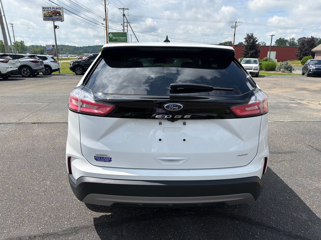 2024 Ford Edge Image 4