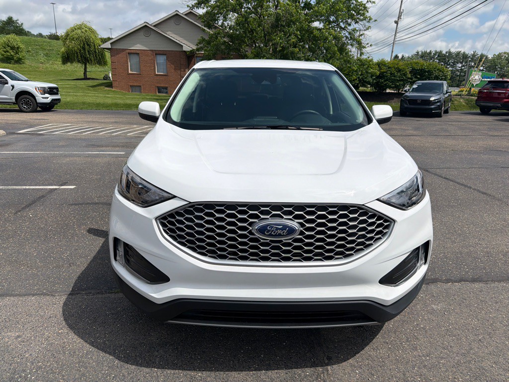 2024 Ford Edge Image 8