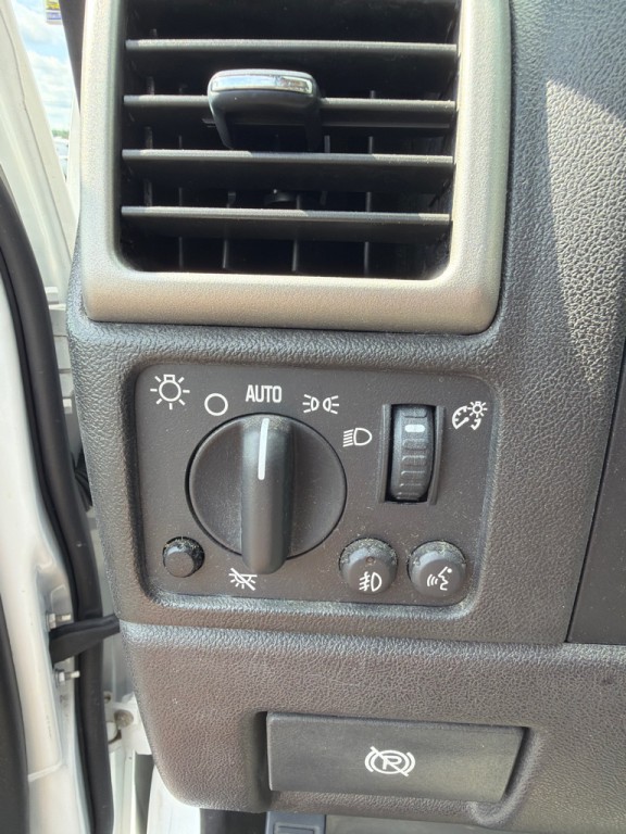 2011 Chevrolet Colorado Image 11