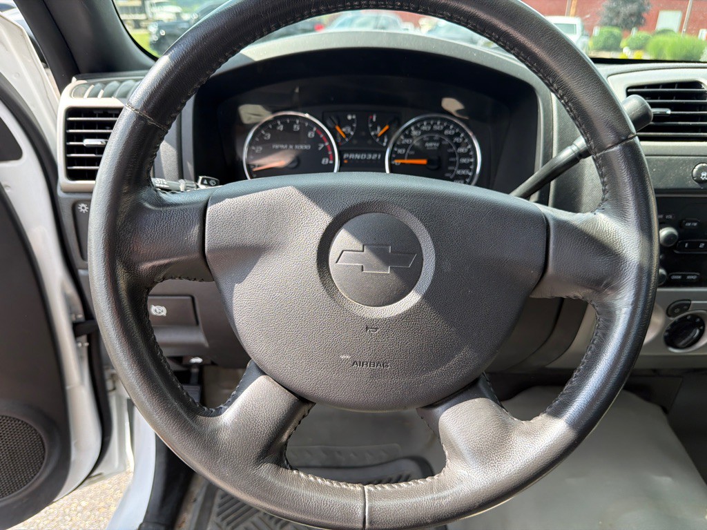 2011 Chevrolet Colorado Image 12
