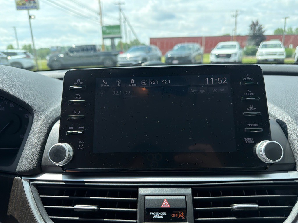 2018 Honda Accord Image 17