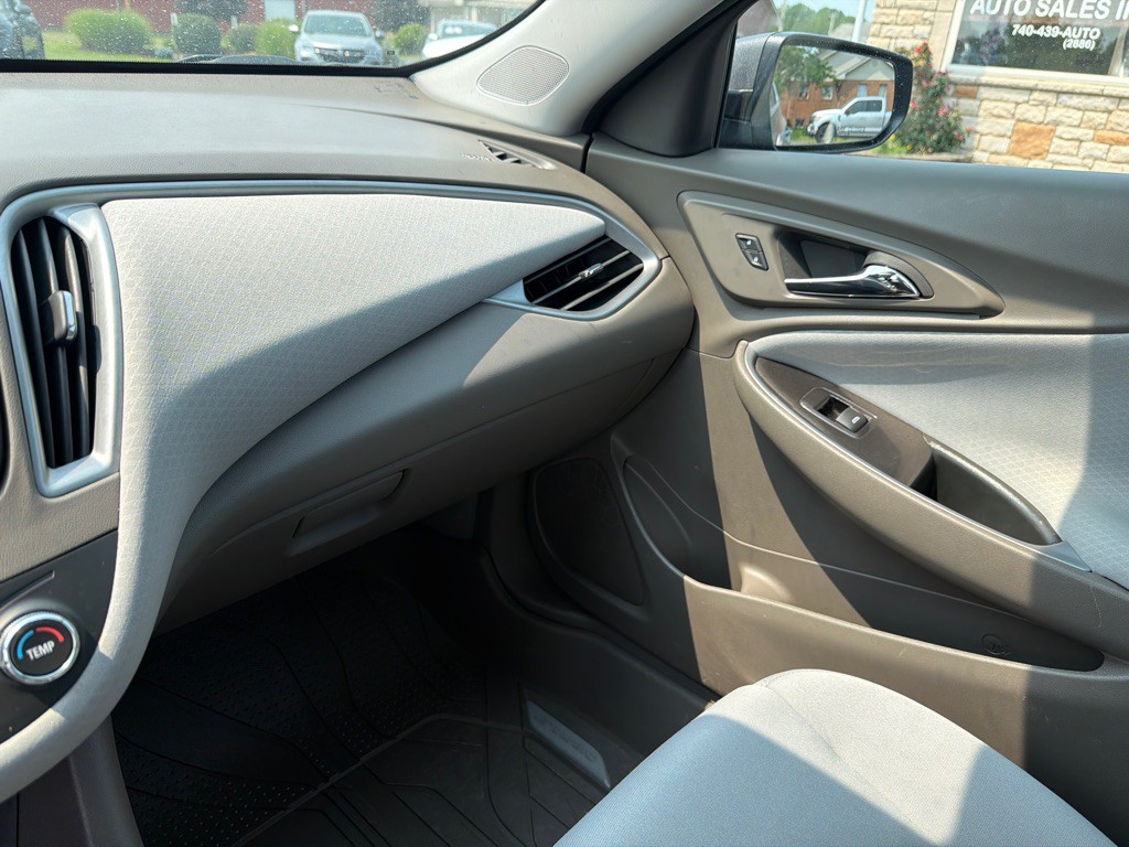 2024 Chevrolet Malibu Image 22