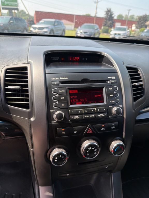 2011 Kia Sorento Image 17