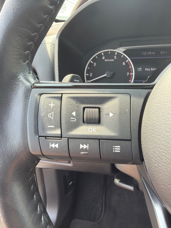 2023 Nissan Rogue Image 16