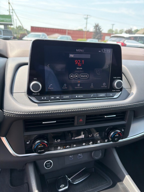 2023 Nissan Rogue Image 19