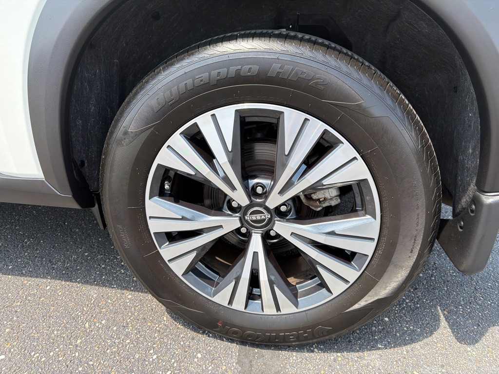 2023 Nissan Rogue Image 35
