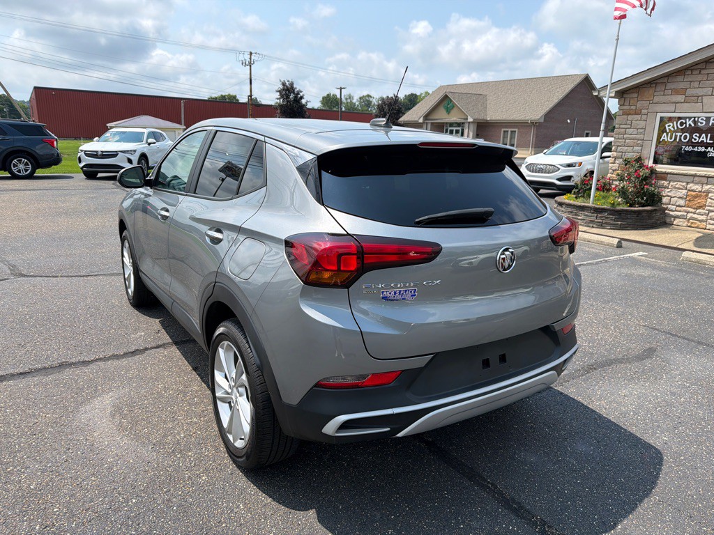 2023 Buick Enclave Image 3