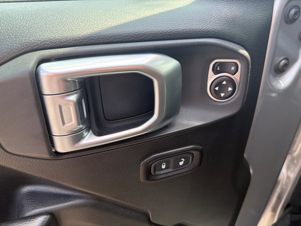 2020 Jeep Wrangler Unlimited Image 12