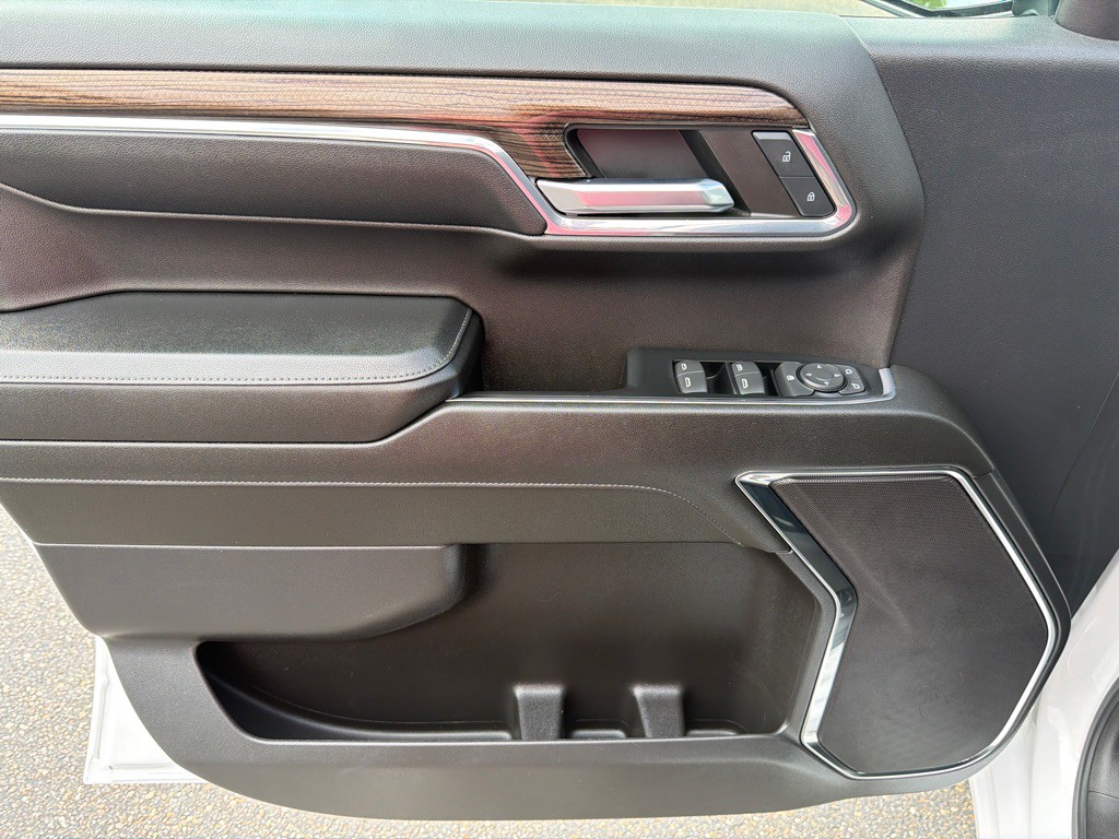 2024 Chevrolet Silverado 1500 Image 10