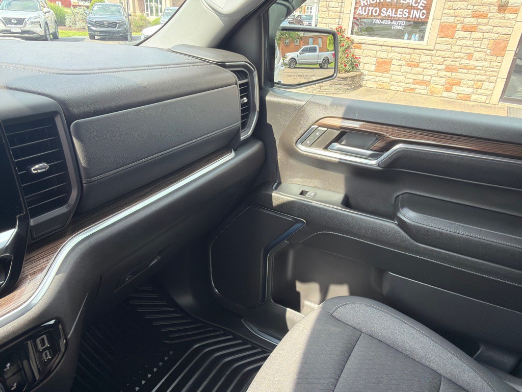 2024 Chevrolet Silverado 1500 Image 23