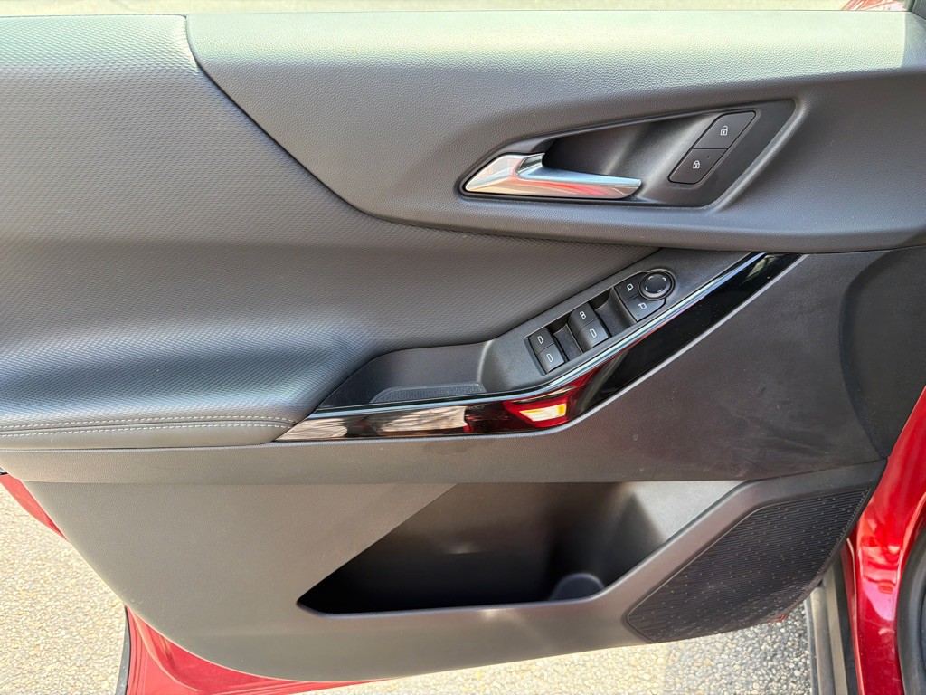 2025 Chevrolet Equinox Image 9