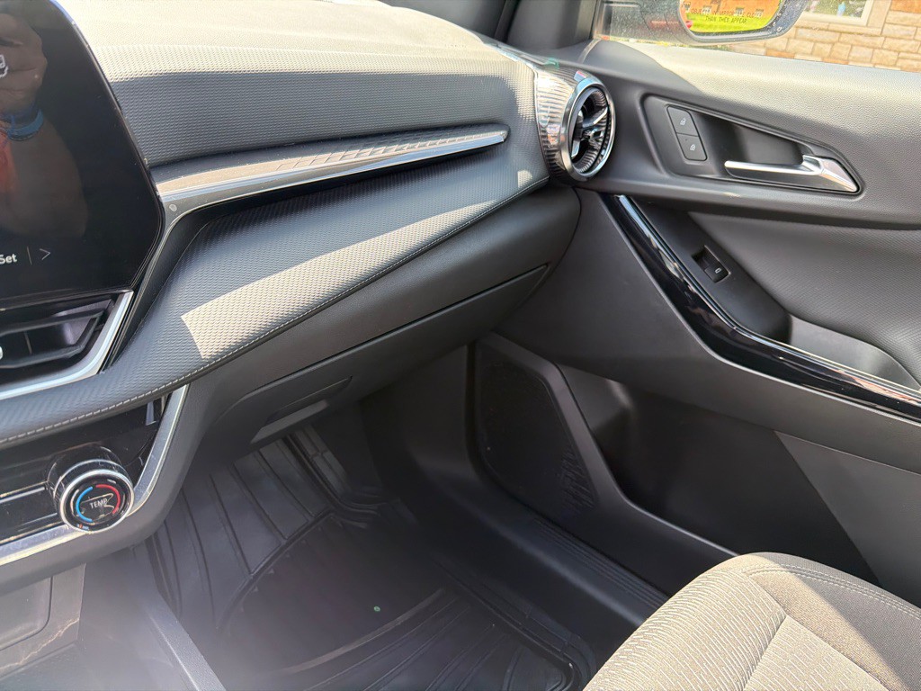2025 Chevrolet Equinox Image 21