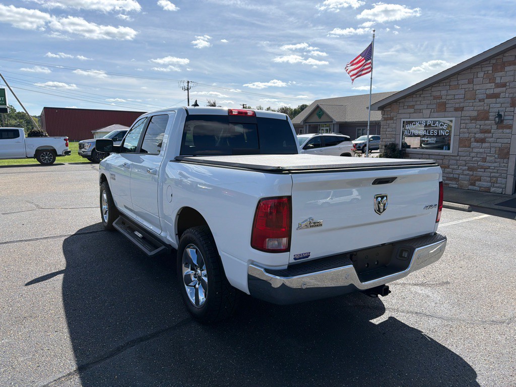 2016 RAM 1500 Image 3