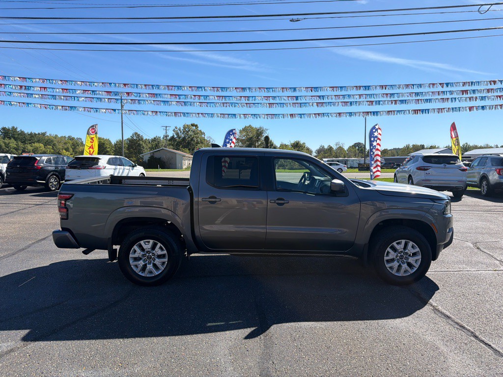 2023 Nissan Frontier Image 6