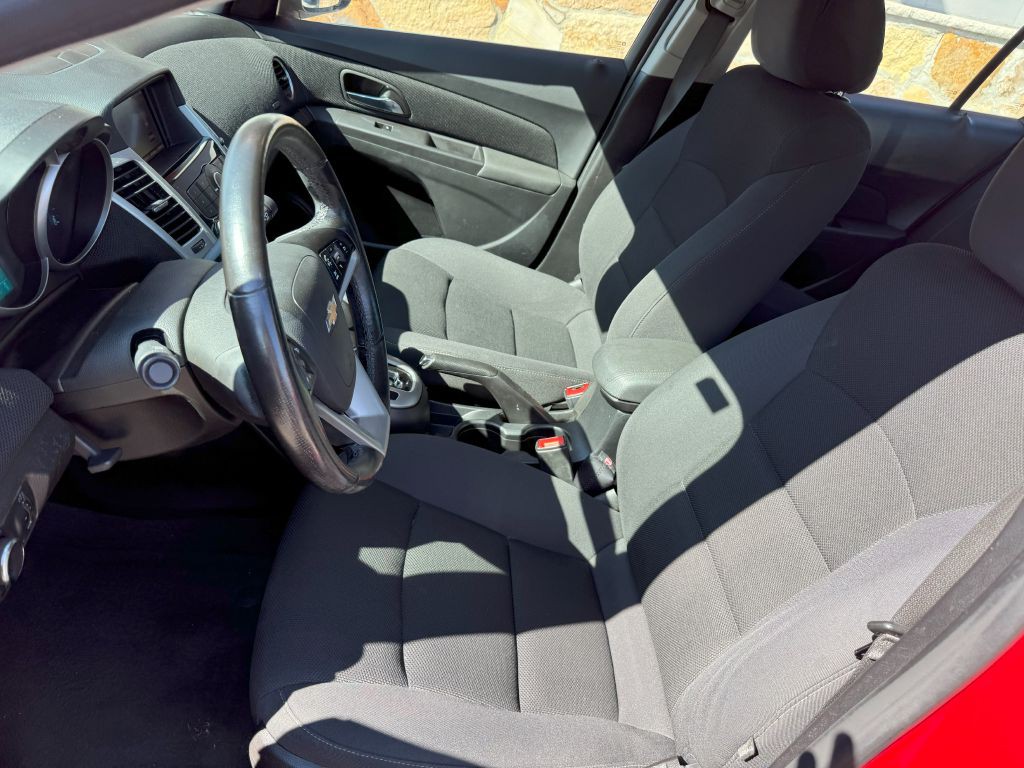 2014 Chevrolet Cruze Image 10