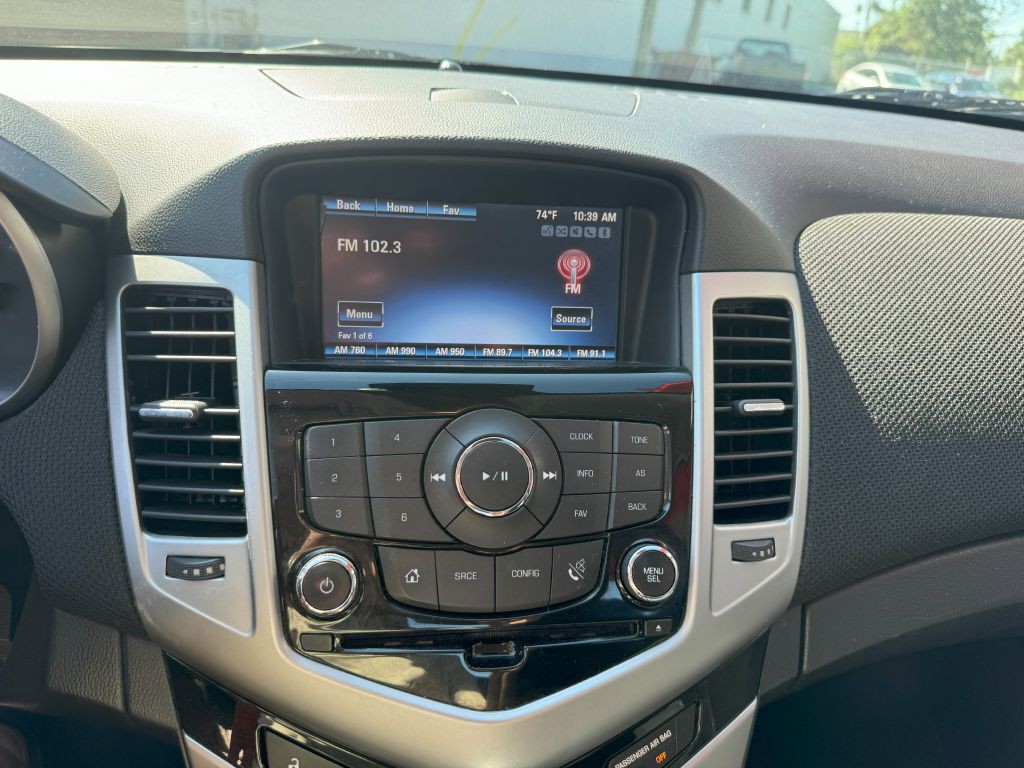 2014 Chevrolet Cruze Image 12