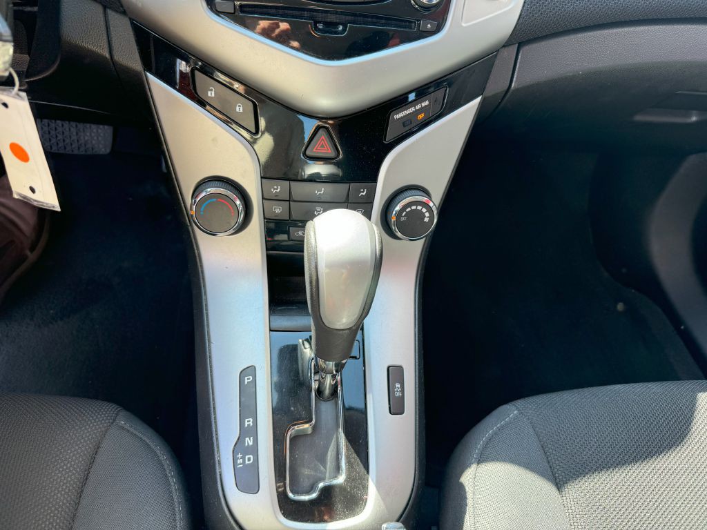 2014 Chevrolet Cruze Image 13