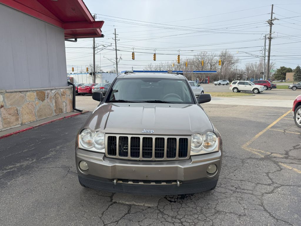 2006 Jeep Grand Cherokee Image 2