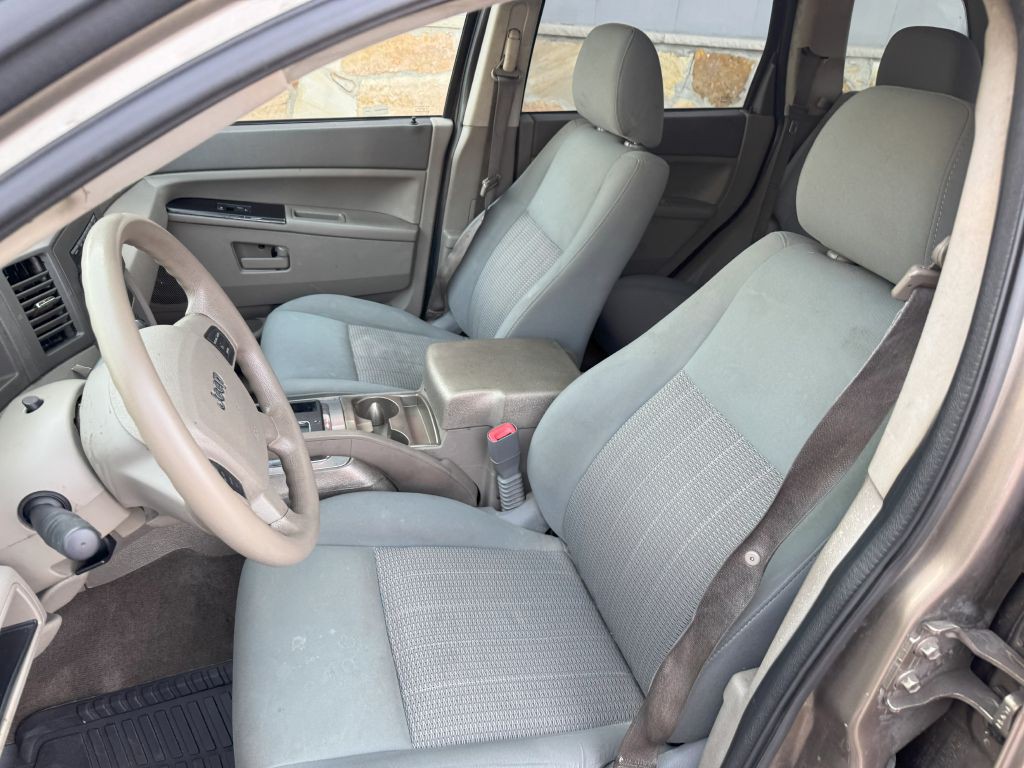 2006 Jeep Grand Cherokee Image 10