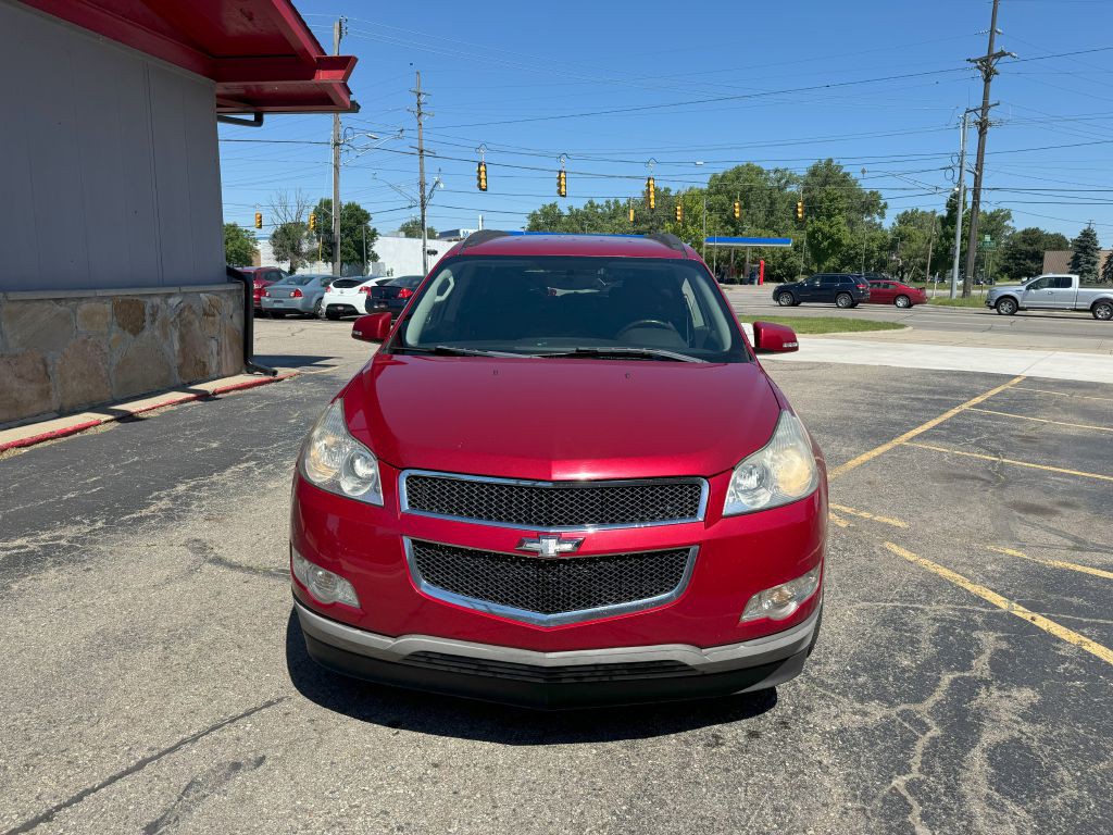 2012 Chevrolet Traverse Image 2