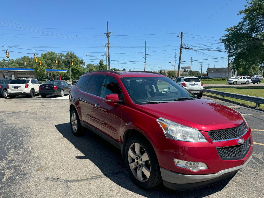 2012 Chevrolet Traverse Image 3