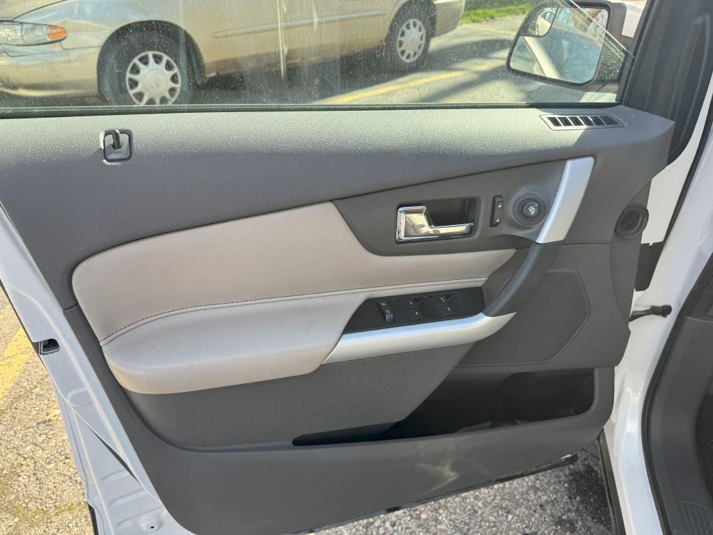 2012 Ford Edge Image 9