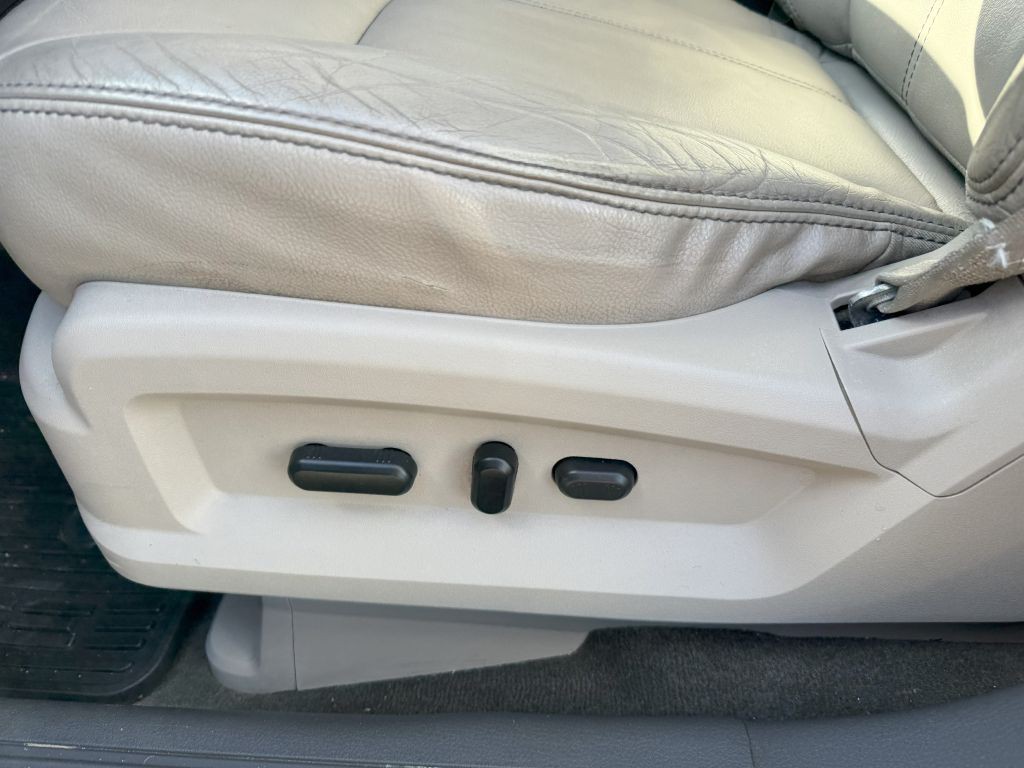 2012 Ford Edge Image 11