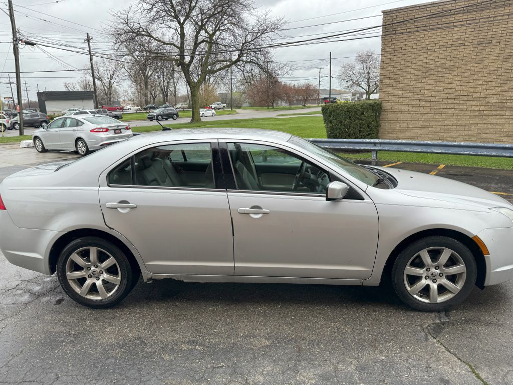 2011 Mercury Milan Image 4