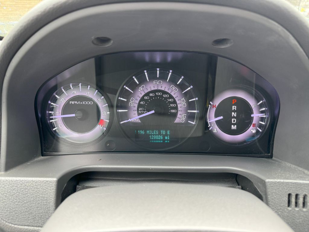 2011 Mercury Milan Image 14