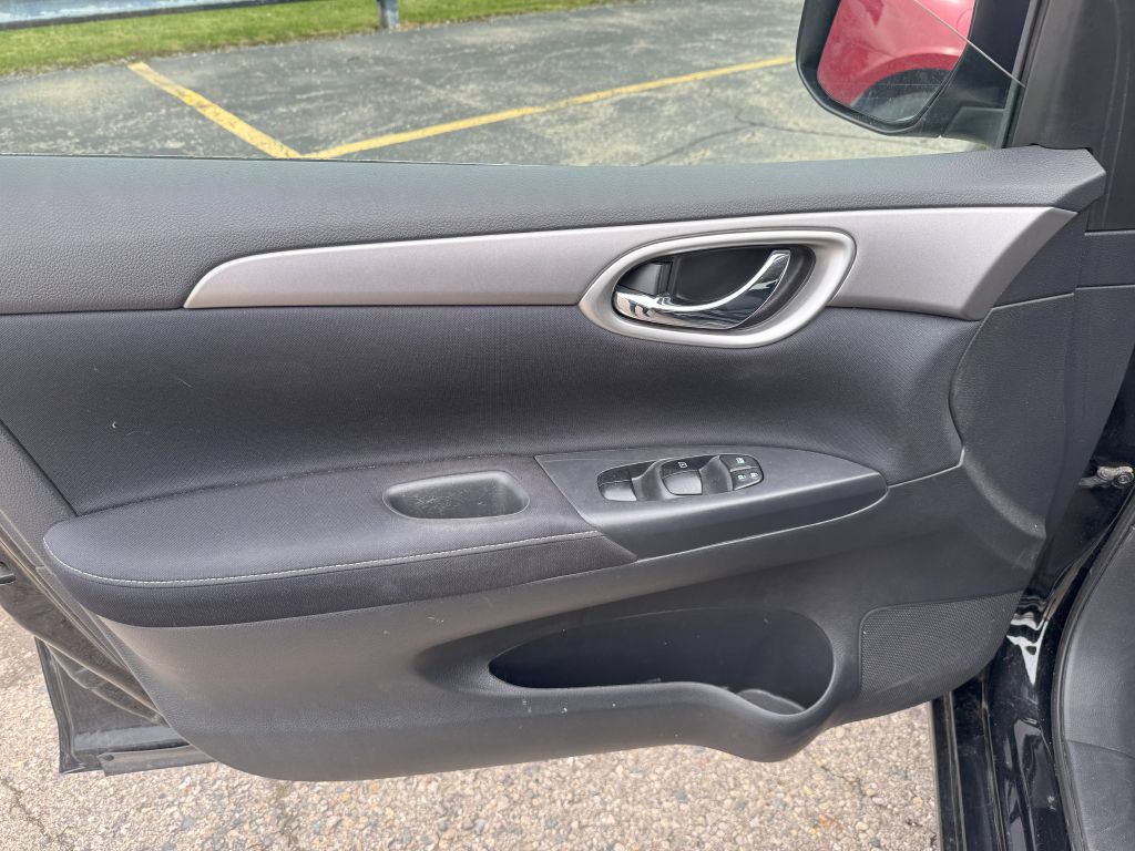 2014 Nissan Sentra Image 9