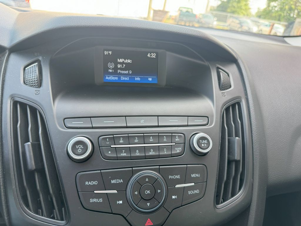 2018 Ford Focus Image 12