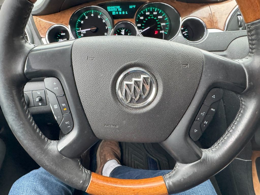 2008 Buick Enclave Image 17
