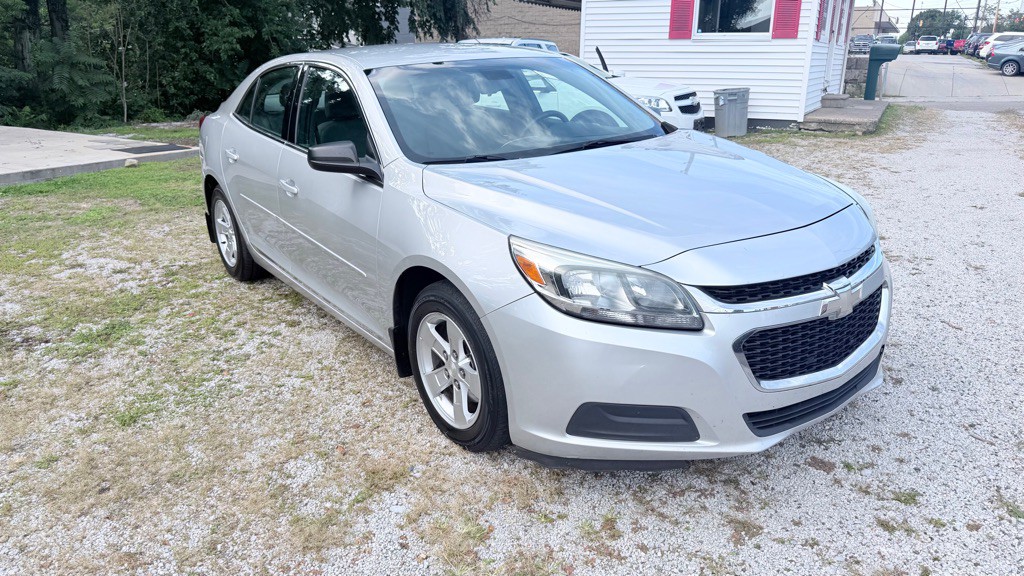 2015 Chevrolet Malibu Image 3
