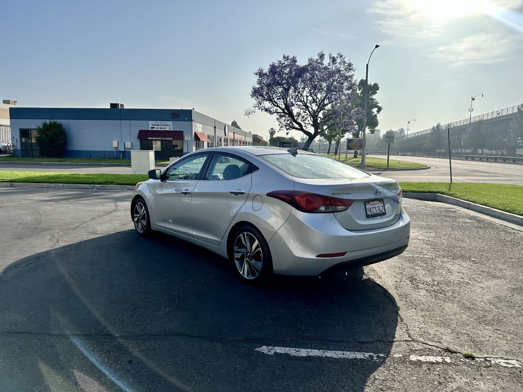 2014 Hyundai Elantra Image 3