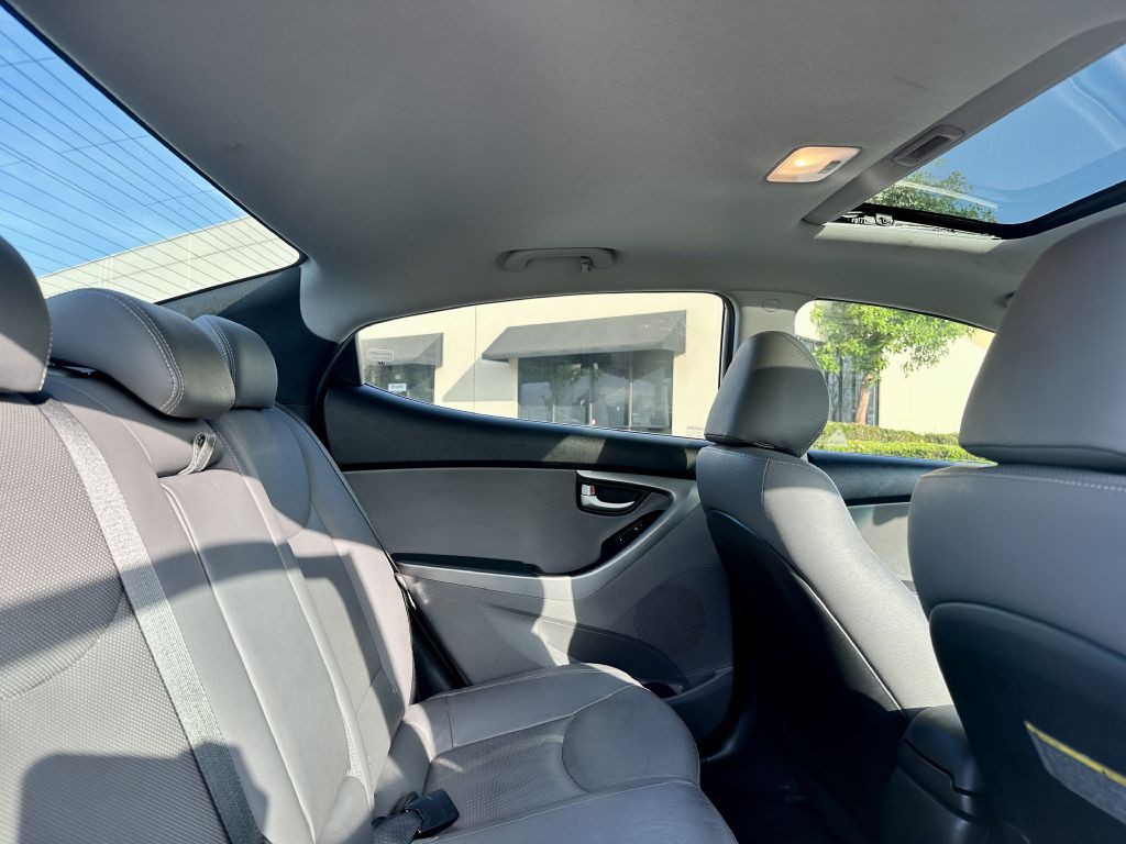 2014 Hyundai Elantra Image 11