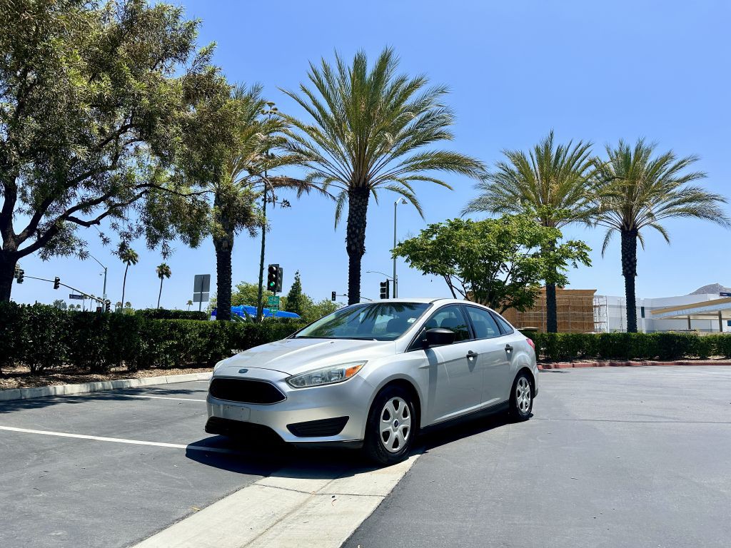 2016 Ford Focus Image 1