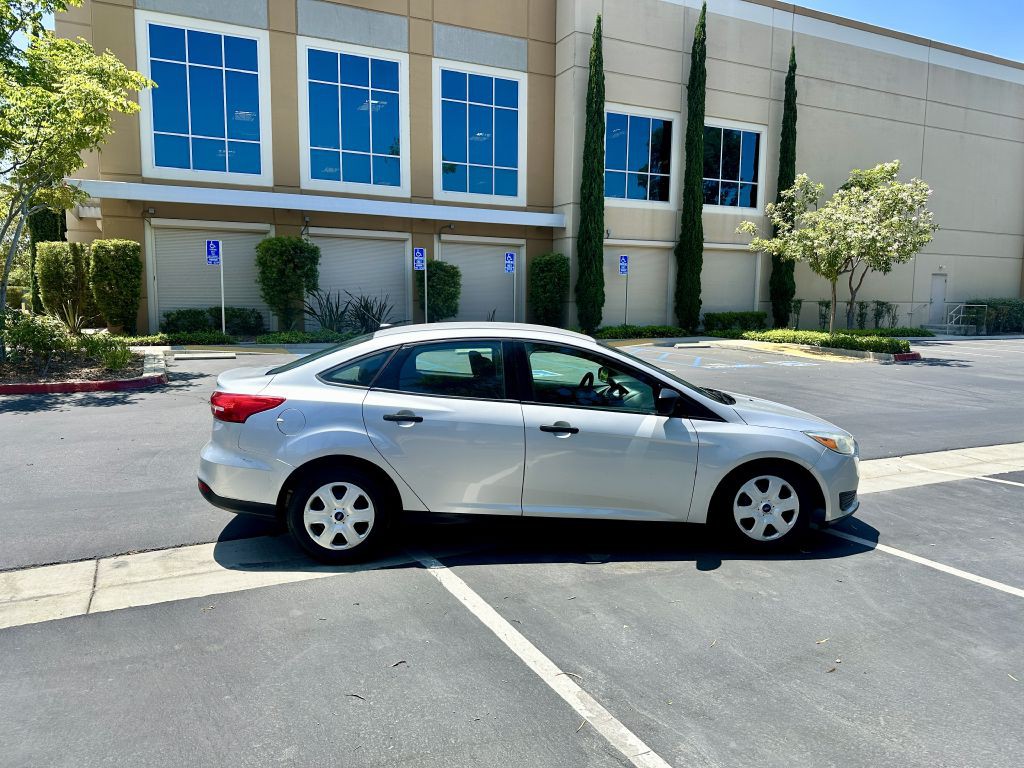 2016 Ford Focus Image 5