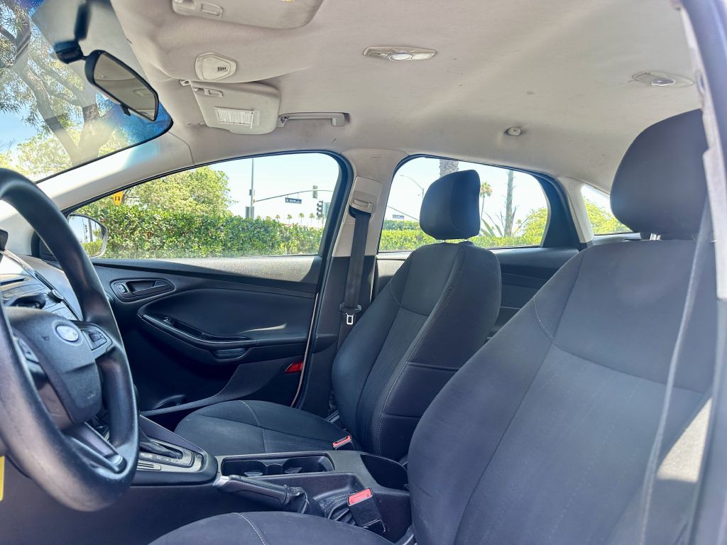 2016 Ford Focus Image 8