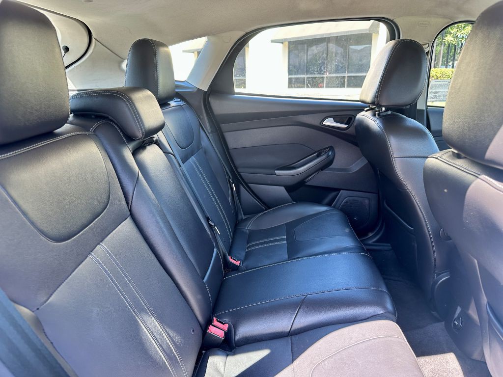 2014 Ford Focus Image 11