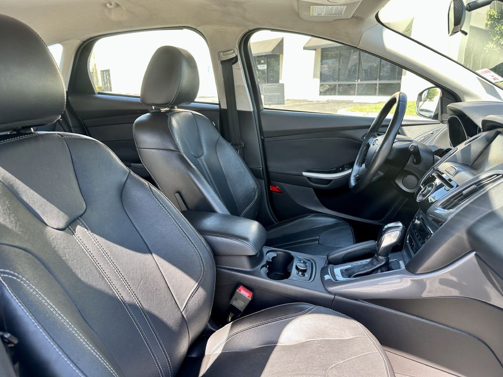 2014 Ford Focus Image 12