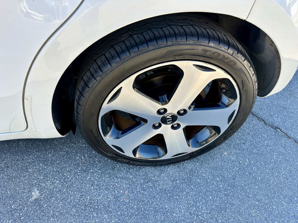 2013 Kia Rio Image 17