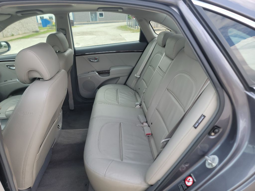 2011 Hyundai Azera Image 10
