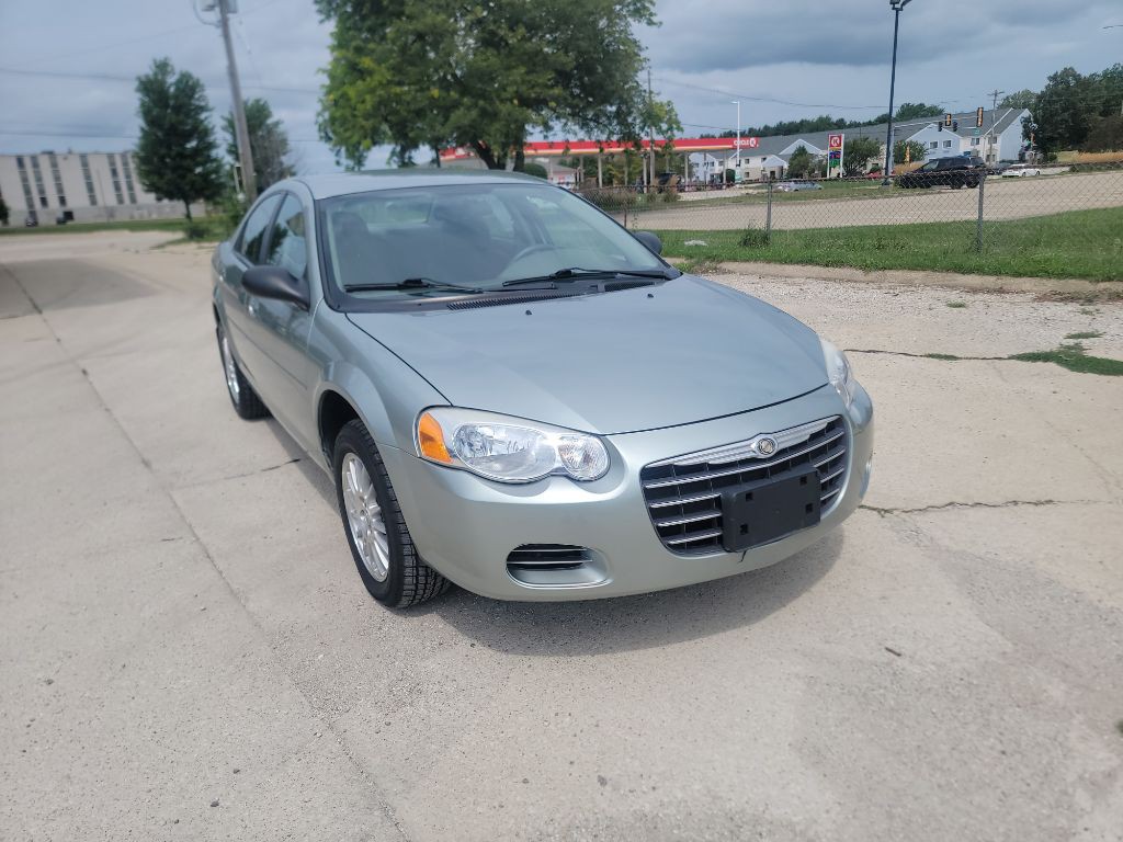 2006 Chrysler Sebring Image 2