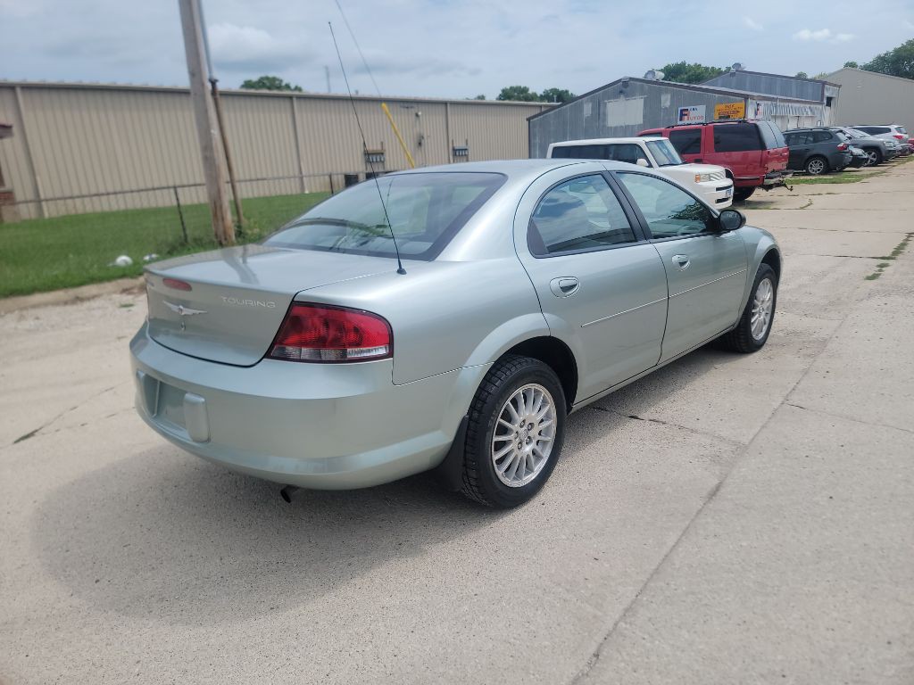 2006 Chrysler Sebring Image 4