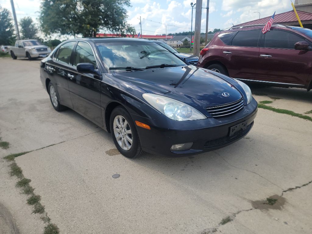 2003 Lexus ES Image 2
