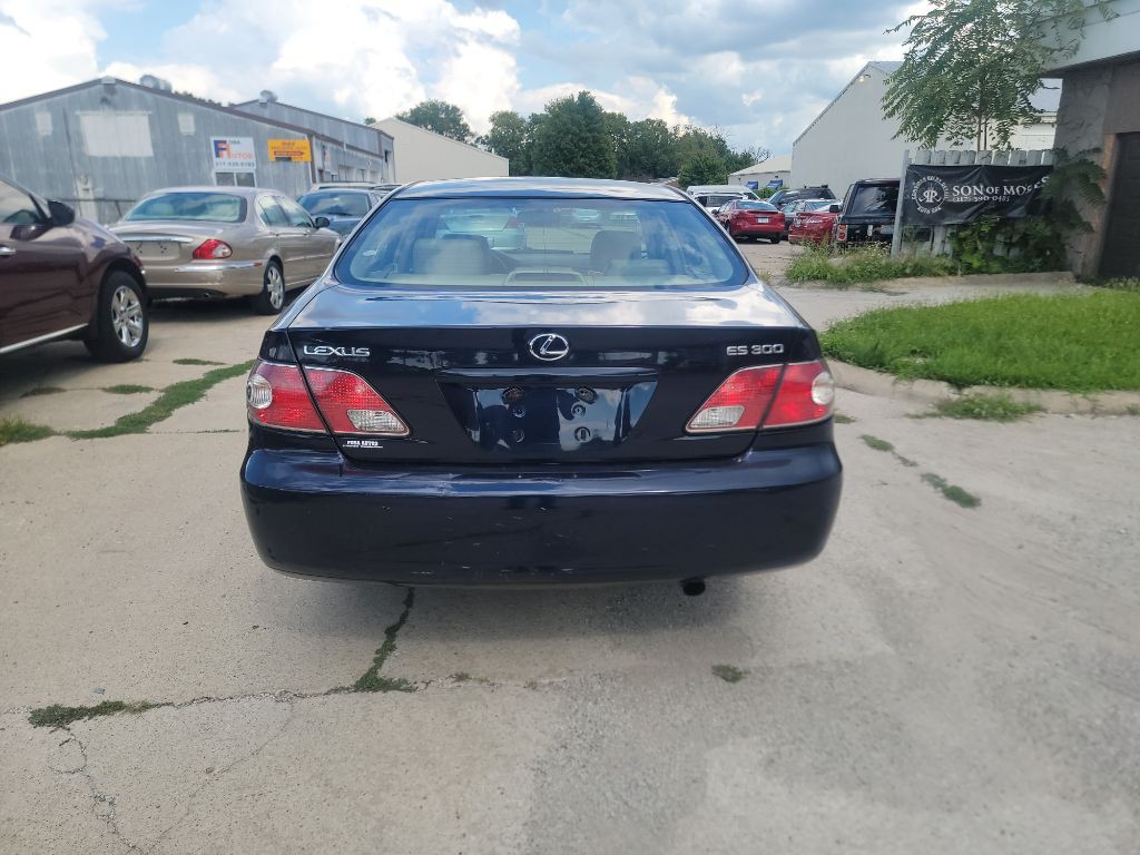 2003 Lexus ES Image 4