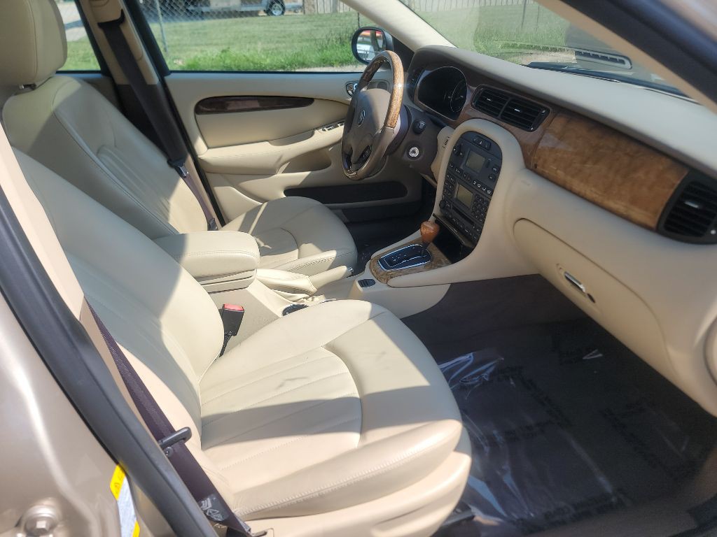 2004 Jaguar X-TYPE Image 7