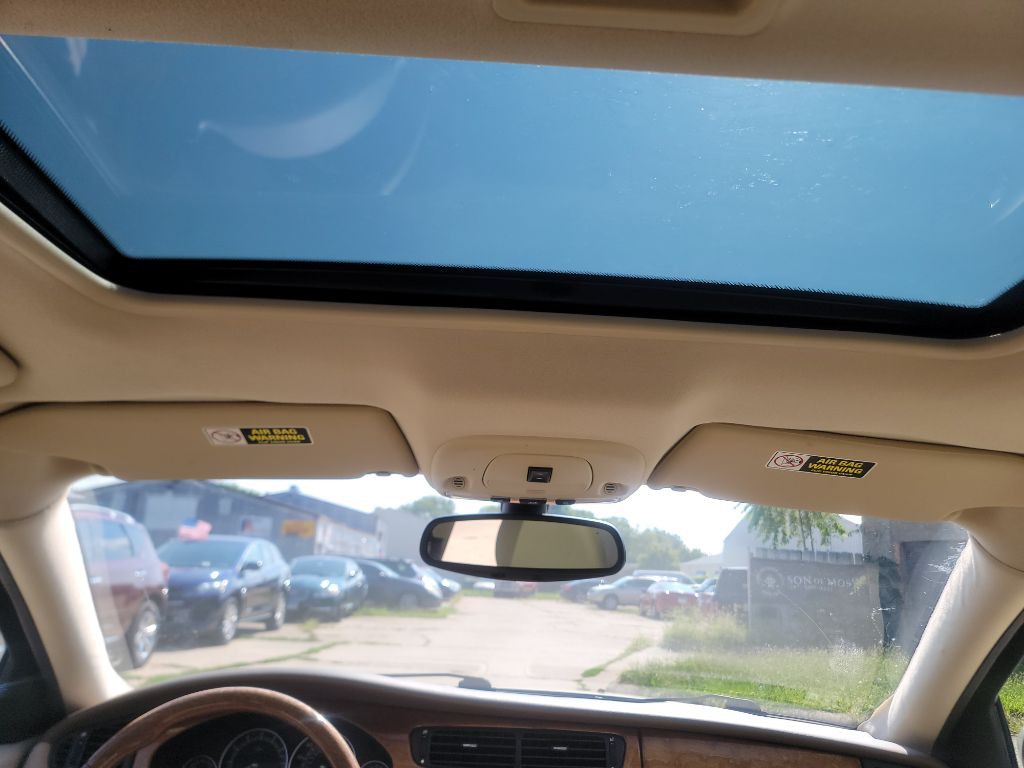 2004 Jaguar X-TYPE Image 10