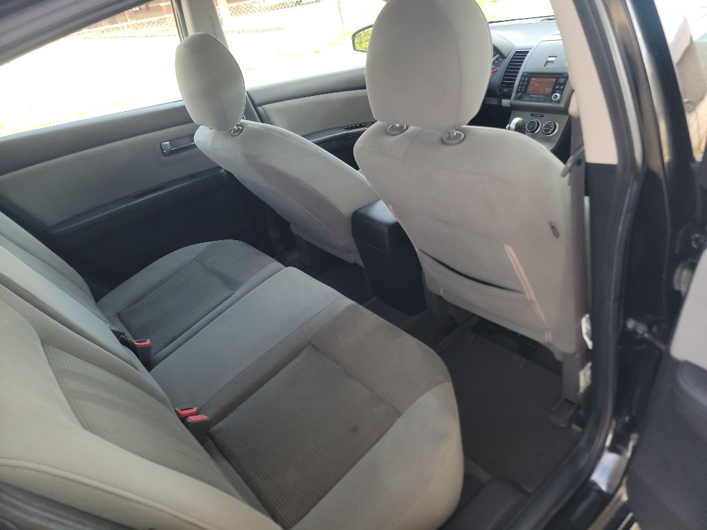 2011 Nissan Sentra Image 11