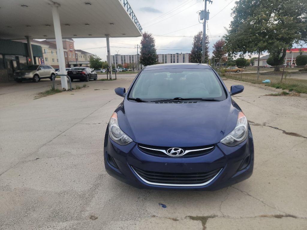 2013 Hyundai Elantra Image 6